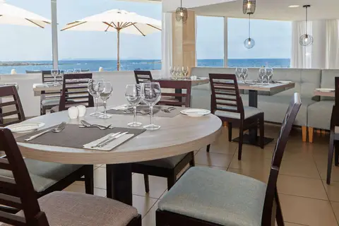 Universal Hotel Cabo Blanco in Colònia de Sant Jordi — foto 7