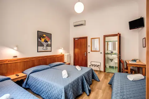 Nuova Italia in Florence, foto 17