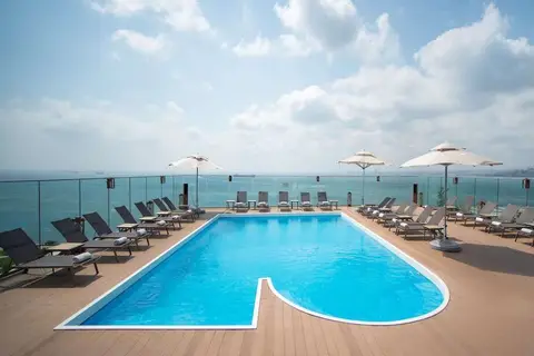 Doubletree by Hilton Istanbul Moda in Istanbul — foto 9