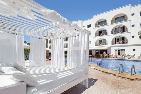 Aparthotel Puerto Cala Vadella in Sant Josep de sa Talaia — foto 6