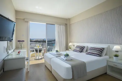Pavlo Napa Beach Hotel in Ayia Napa — foto 8