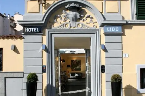 LHP River Club in Florence