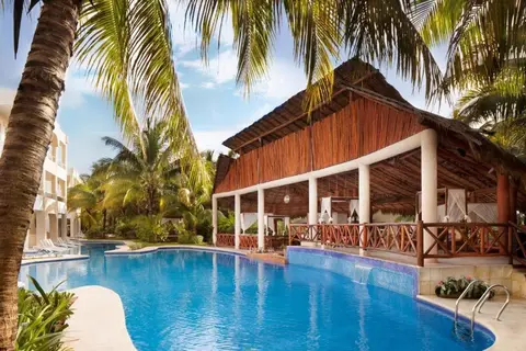Hotel El Dorado Seaside Suites in Cenote "El Cocodrilo Dorado" — foto 6