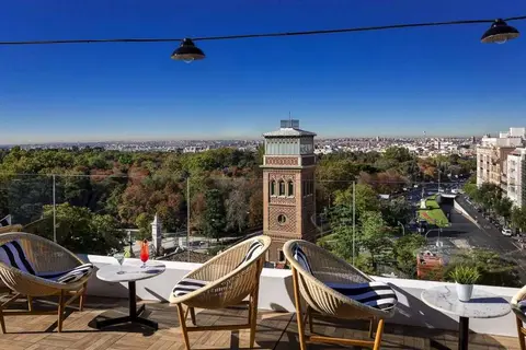 H10 Puerta de Alcala in Madrid, foto 18