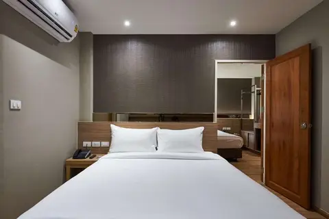 Almas Hotel Bangkok in Bangkok — foto 3