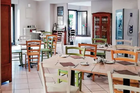 Hotel Touring Gardone Riviera in Gardone Riviera — foto 9