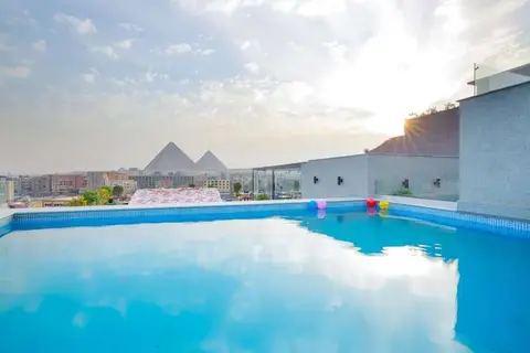 Pyramid Front Hotel in كفرة نصار — foto 2