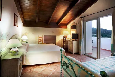 Colonna Beach Hotel & Residence in Fìgari/Golfo Aranci — foto 20