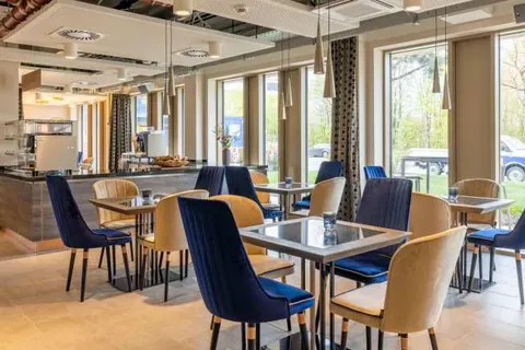 MASEVEN München Messe Trudering foto 8