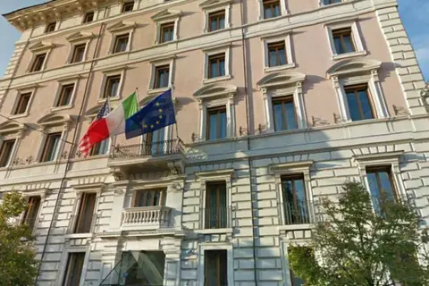 Rose Garden Palace in Rome