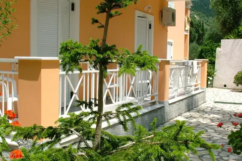 Angelica in Άγιος Γόρδιος — foto 20