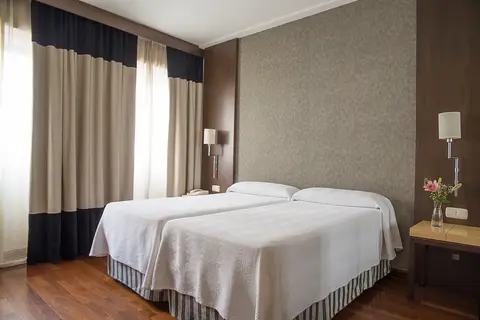 Hotel Inglaterra Granada in Granada — foto 13