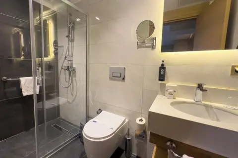 Days Inn by Wyndham Istanbul Bomonti in Istanbul