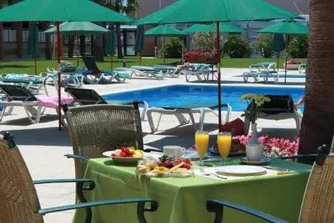 El Delfin Verde - Hotel Clipper in Torroella de Montgrí — foto 9