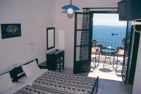 Atrium of Alonissos in Patitiri — foto 10