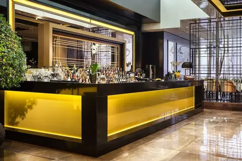 Saint Ten Hotel in Belgrado — foto 2