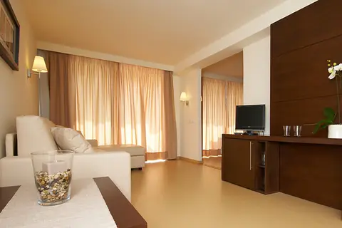Hotel Las Gaviotas Suites Hotel in Muro — foto 7