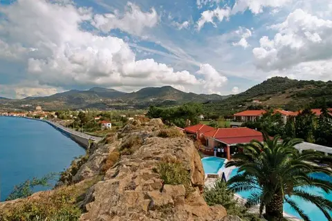 Alma Beach Hotel & Appartementen in Πέτρα — foto 11