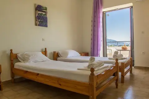 Aggeliki Apartments in Dassia Ski Club: Parasailing Water Sports in Corfu, foto 25