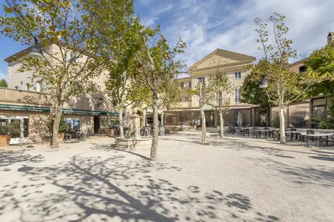 Pont Royal En Provence in Mallemort — foto 35
