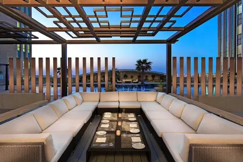 Sofitel Abu Dhabi Corniche in الدَّانَةْ — foto 13