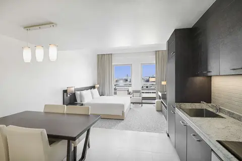 Hyatt Place Dubai Jumeirah Hotel & Residences in Dubai — foto 3