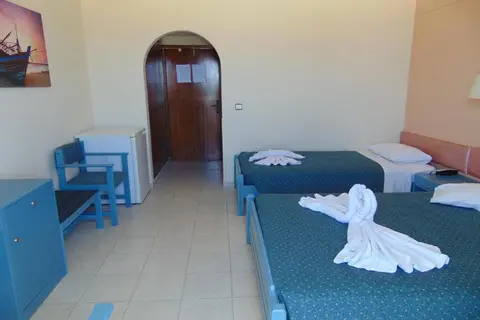 Nirvana Beach Hotel in Θεολόγος — foto 9