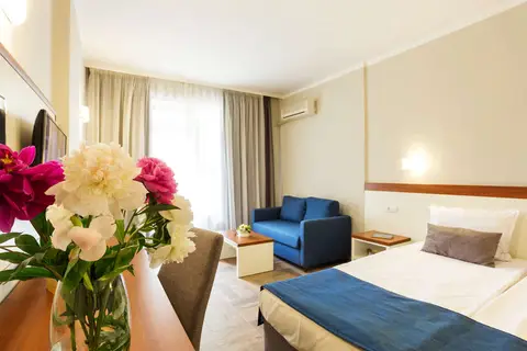 Hotel Ljuljak in Люляк — foto 4