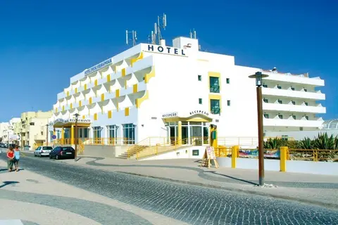 Hotel Cristal Praia Resort & Spa in Marinha Grande