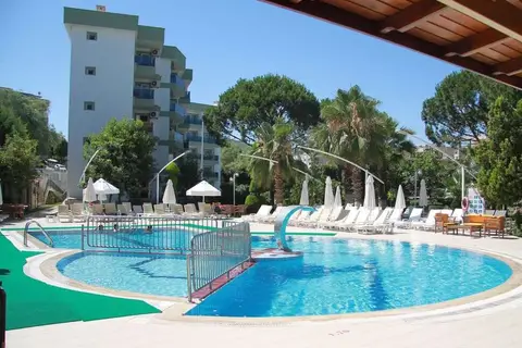 Opus Aparthotel in Kuşadası — foto 2
