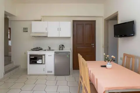John Mary Apartments in Δημοτική Ενότητα Γουβών — foto 6