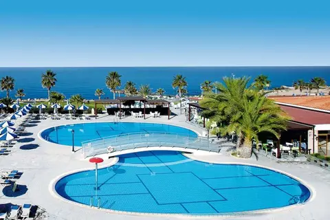 Kefalos Beach Tourist Village in Paphos — foto 2
