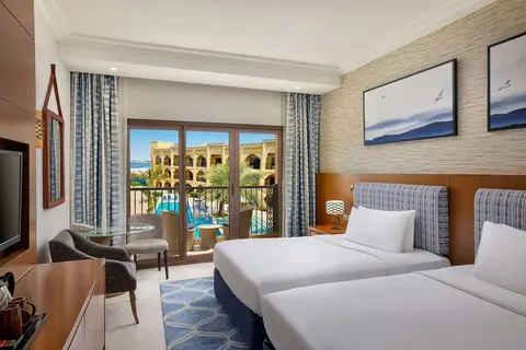 DoubleTree by Hilton Resort & Spa Marjan Isla in Adventure Sports LLC — foto 23