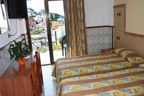 Hotel Univers in Roses — foto 3