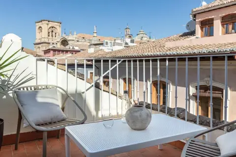 Apartamentos Líbere Granada Catedral in Granada — foto 11