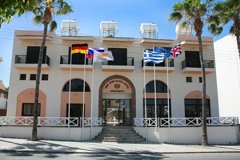 New York Plaza Hotel Apartments in Paphos