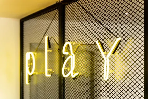 Play Theatrou Athens foto 14