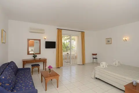 Costas & Chrysoula in Πλακιάς — foto 18