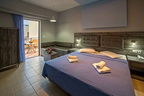 Blue Aegean Hotel & Suites in Gouves Municipal Unit, foto 3
