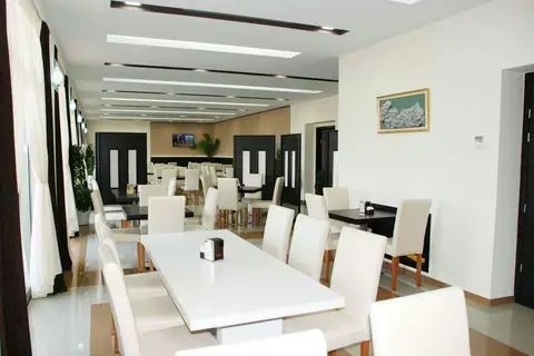 Hotel Cajupi in Gjirokastër — foto 28