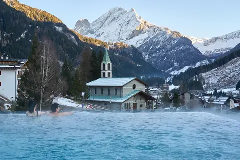 Hotel Cesa Tyrol in Canazei - Cianacei — foto 19