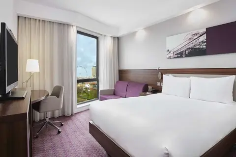 Hampton by Hilton London Waterloo in Londen — foto 19