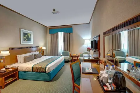 Golden Tulip Al Barsha in Dubai — foto 12