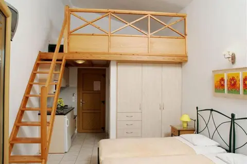 Studios Ritsa in Aphrodite Studios Skiathos, foto 8