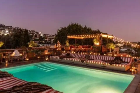 Petit Ermitage in West Hollywood — foto 2