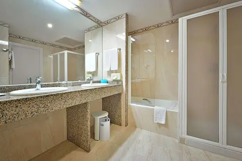 Sol Puerto Marina in Torremolinos — foto 30