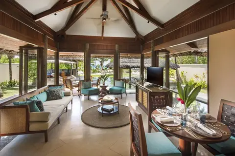 Constance Lemuria in Grand Anse Praslin — foto 7