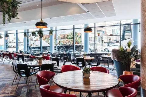 Novotel Edinburgh Centre in Edinburgh — foto 4