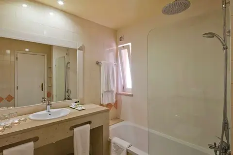 Costa d'Oiro Ambiance Village in Lagos — foto 12