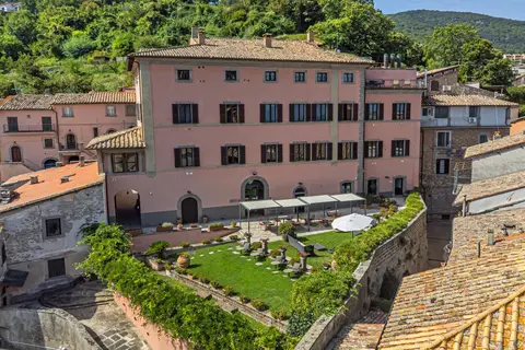 Palazzo Catalani in Soriano Nel Cimino — foto 4